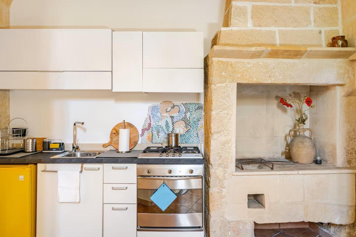 B&B Corte Dei Memoli Di Margiotta Giuseppina Lecce Exterior foto